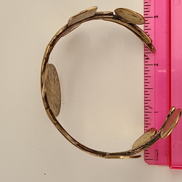 EUC Vintage brass cuff - Picture 5 of 5